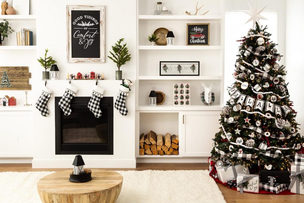 DIY holiday farmhouse decor ideas to deck the halls (and your living room) this season