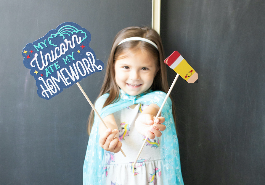 Easy to make back-to-school photo shoot props