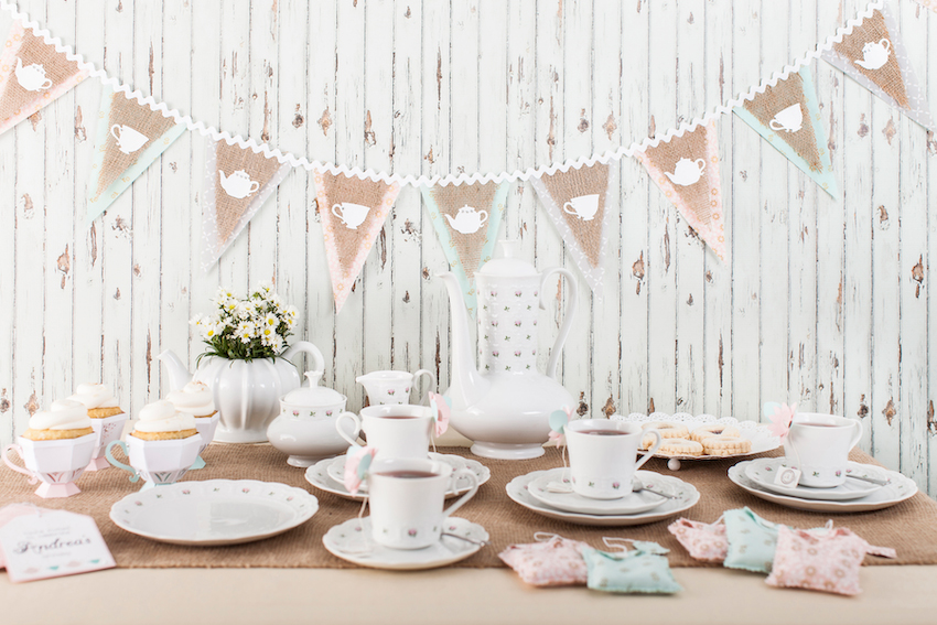 Outdoor tea party crafts you
