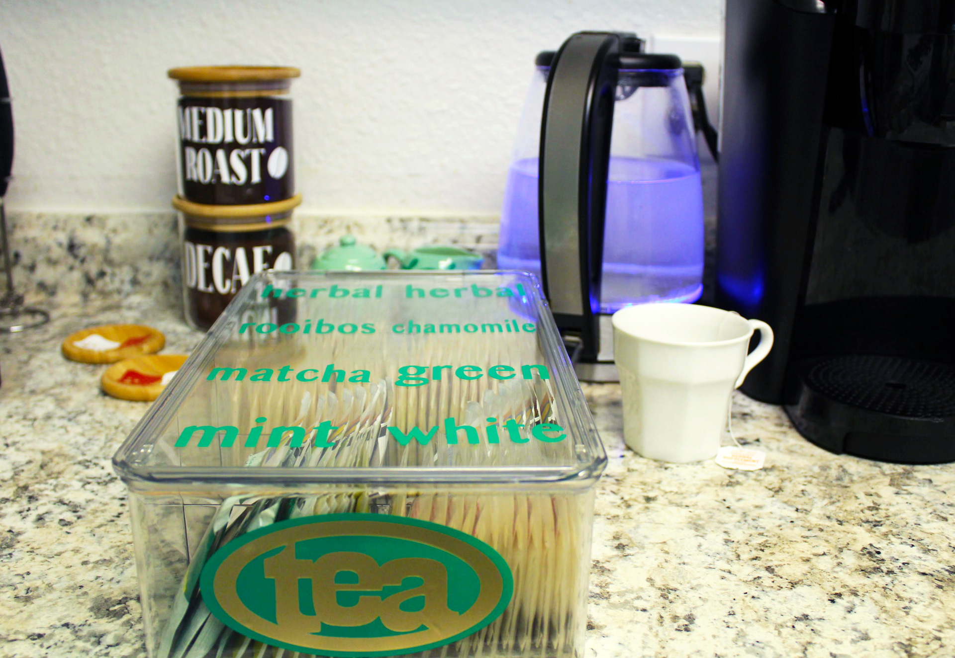 Make your own home café with this DIY coffee and tea bar