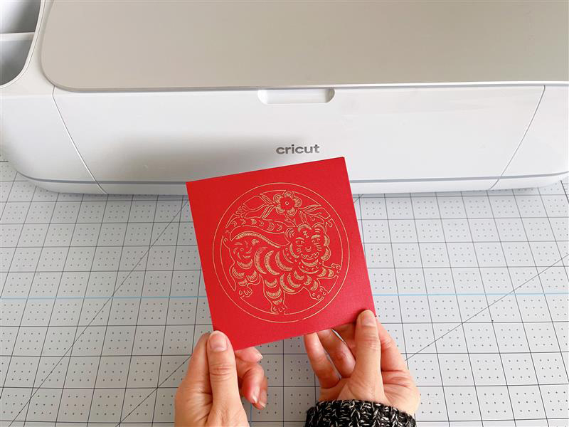How to make DIY red envelopes for Lunar New Year