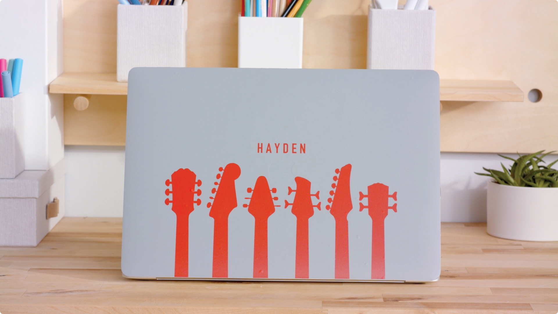 How to make custom decals with Cricut