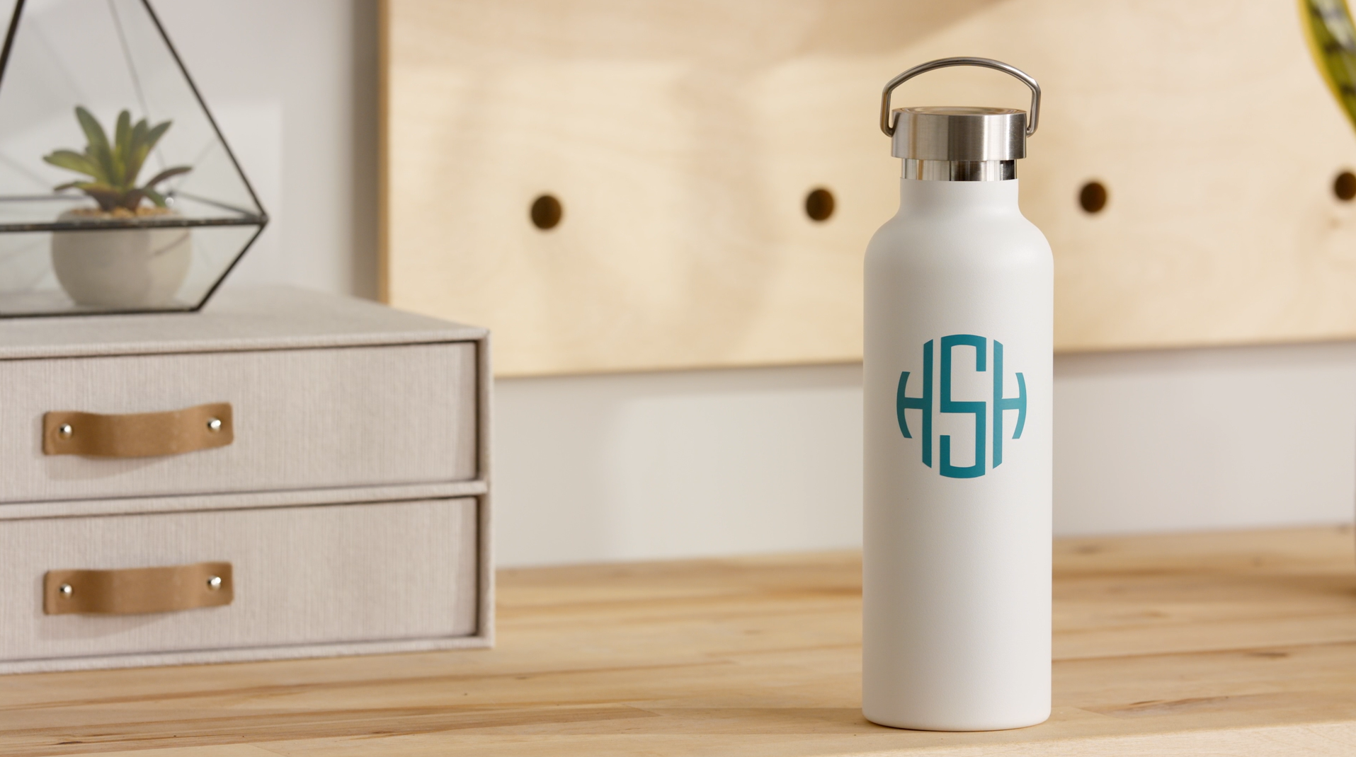 How to DIY Custom Water Bottle Stickers: A Step by Step Guide