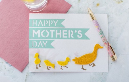 Geschenke zum Muttertag selber machen – und dabei noch sparen: das geht nur mit Cricut!