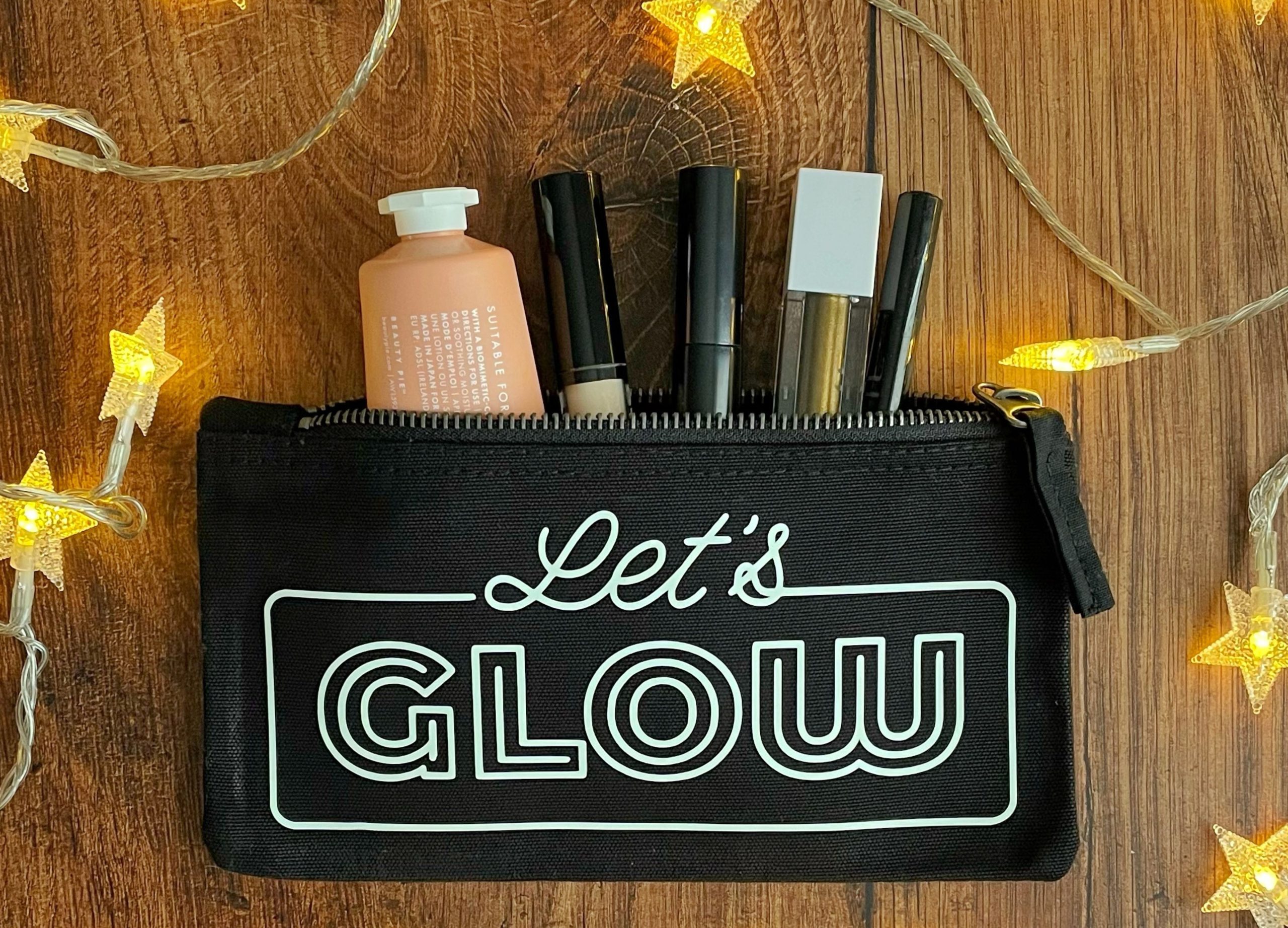 Cricut Iron on cosmetic bag gift idea