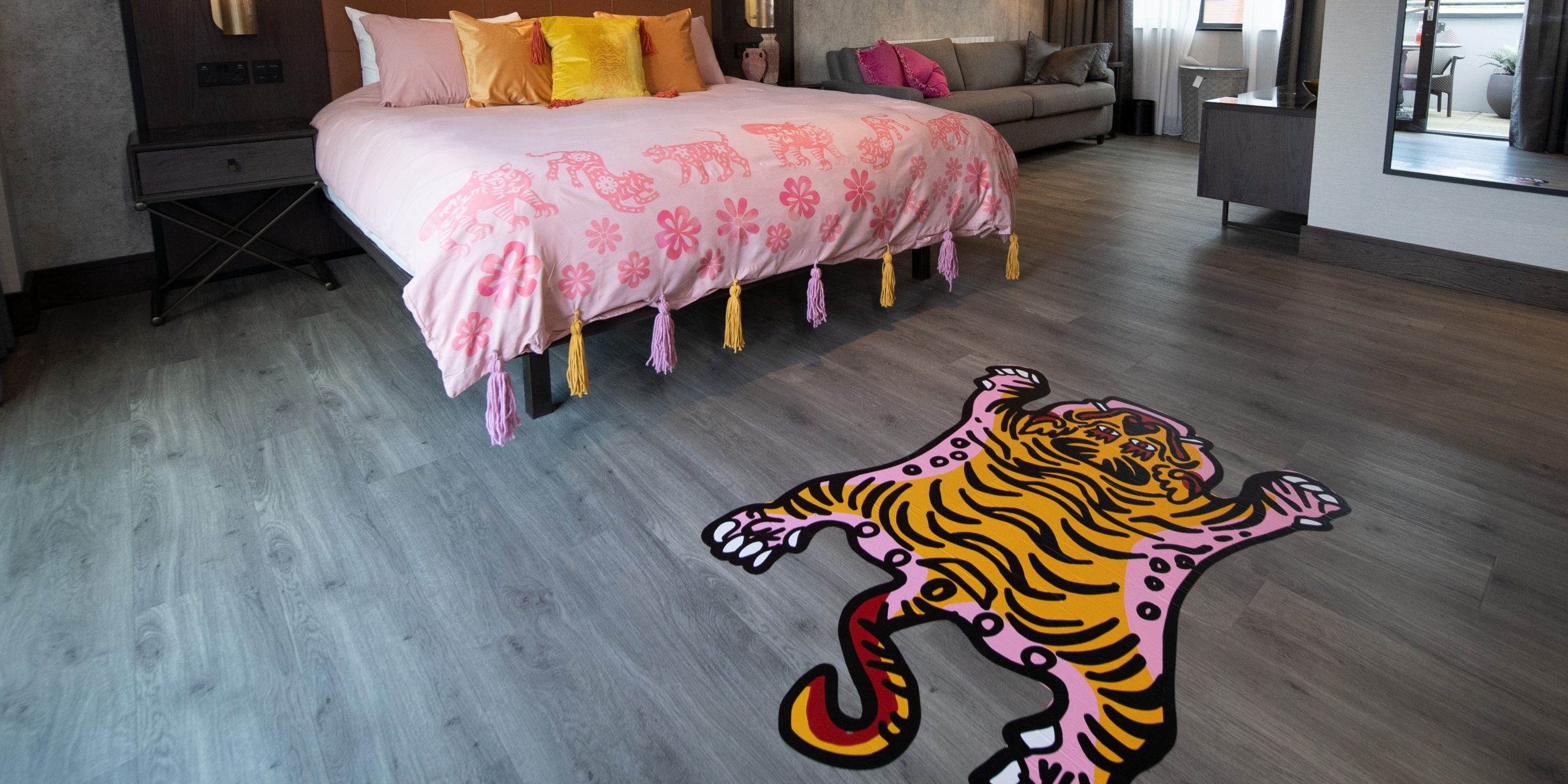 Colourful Cricut Home Decor Project Ideas