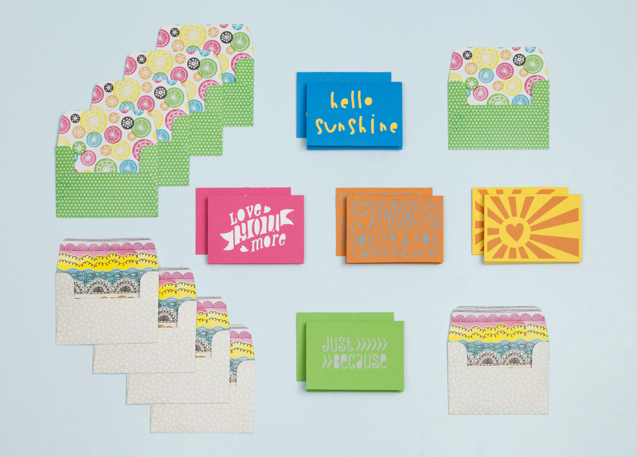 Cards and envelopes in the Cricut Sunshine card set