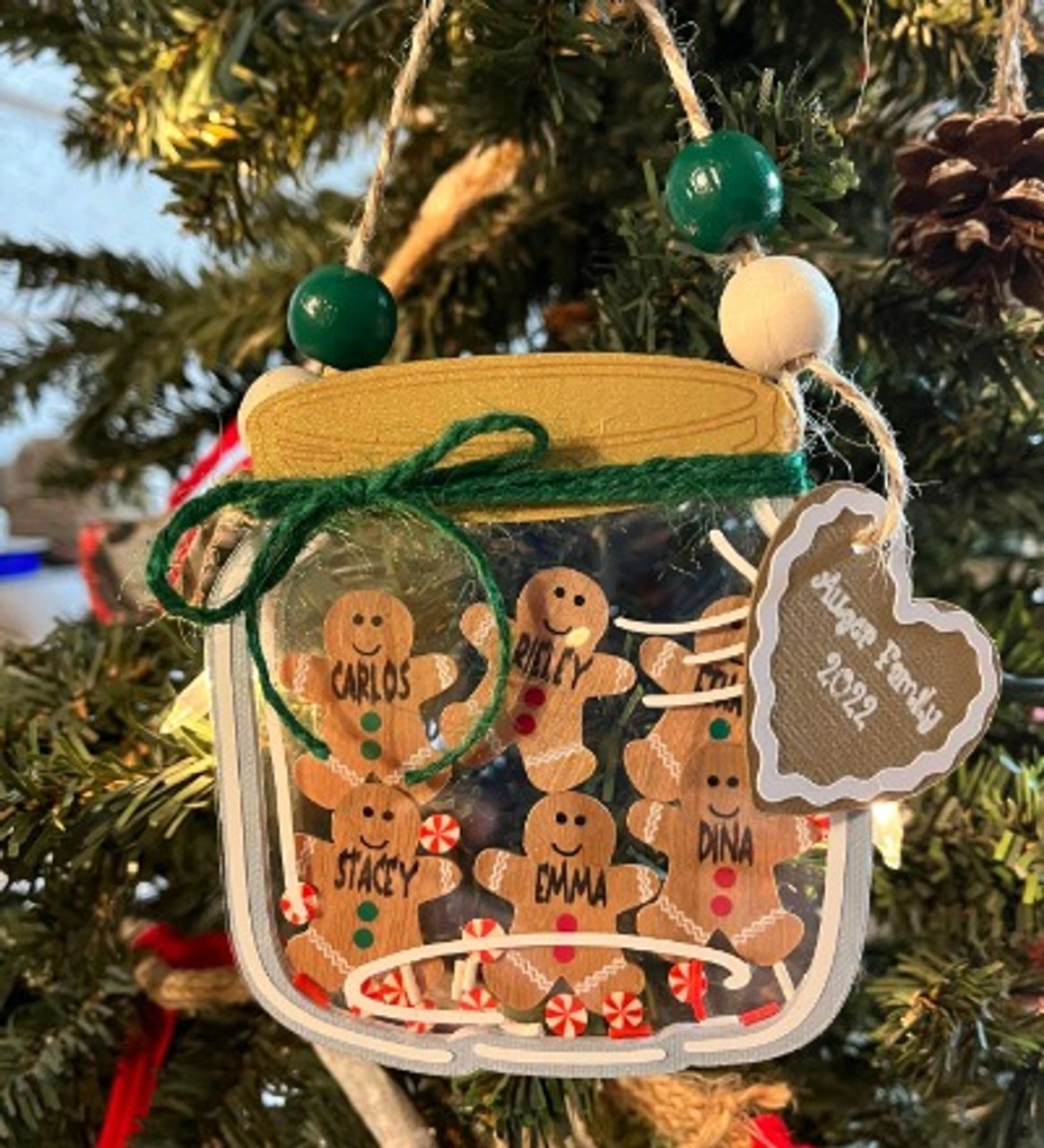Gingerbread Men Cookie Jar Shaker Card