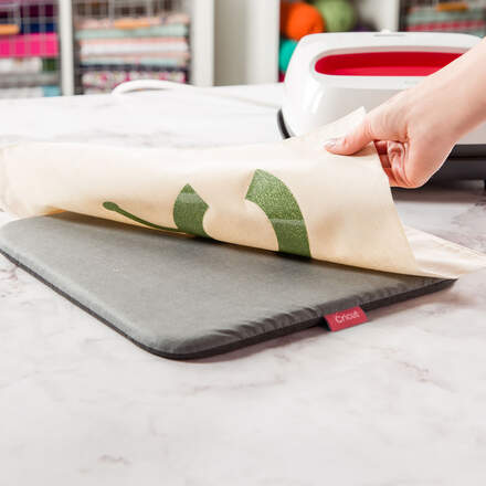 Cricut EasyPress-Matte, 30 x 30 cm (12" x 12") Cricut EasyPress-Matte, 30 x 30 cm (12" x 12")