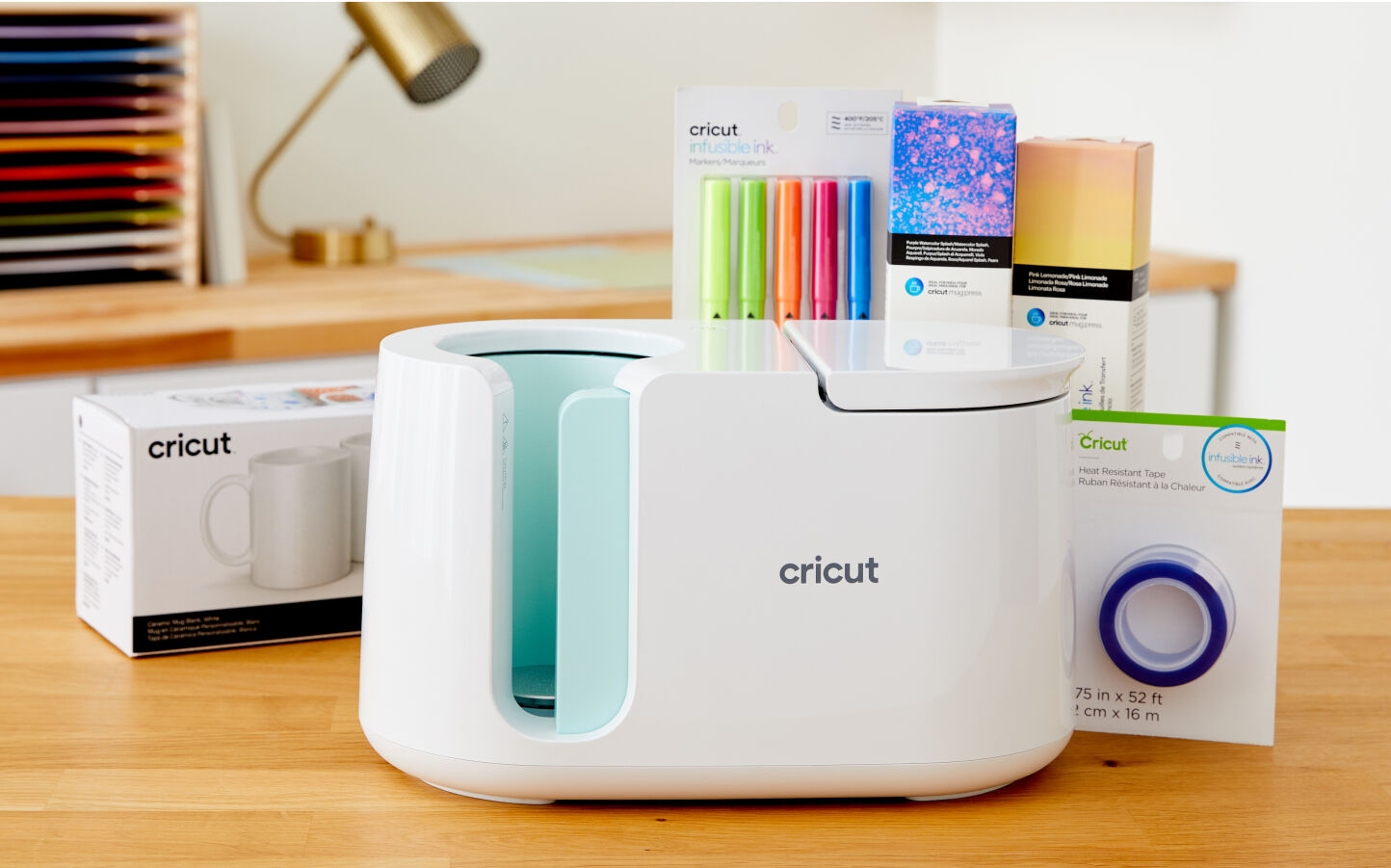 Get your Cricut products from Selfmade® /Stoff&Stil