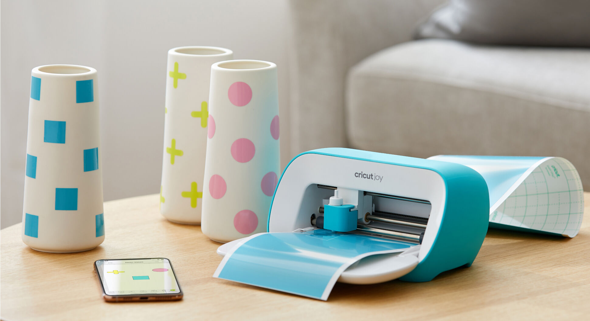 Cricut Joy Ultra Compact Smart Cutting Machine