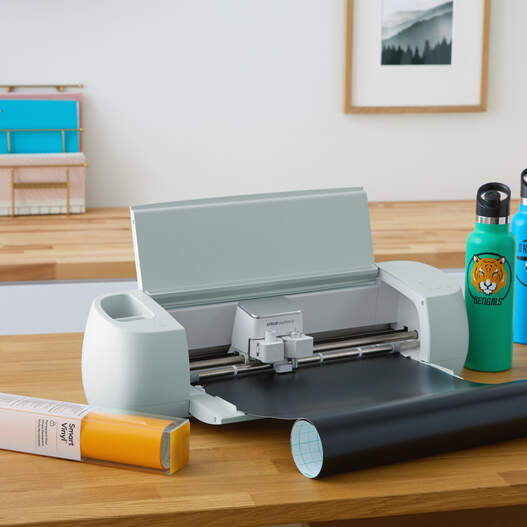 Cricut Premium Permanent Vinyl Roll (12 in x 15 ft), Weather-Resistant,  Dishwasher-Safe & Fade-Proof, Compatible with Cricut Cutting Machines,  Create