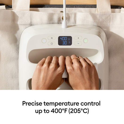 Cricut EasyPress&reg; SE &ndash; 9 in x 9 in, Raspberry