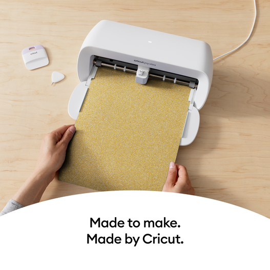 Gold Cricut Joy Xtra Prismatic Glitter Smart Iron-On HTV 19-in Gold Cricut Joy Xtra Prismatic Glitter Smart Iron-On HTV 19-in