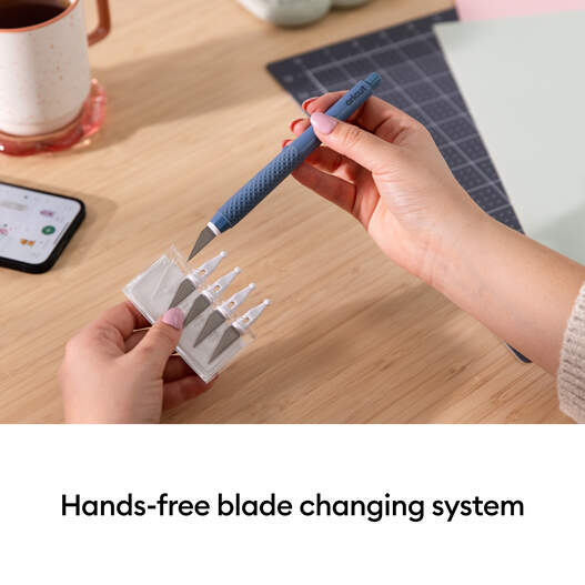 Cricut&reg; TrueControl&trade; Weeding & Knifeblade Kit