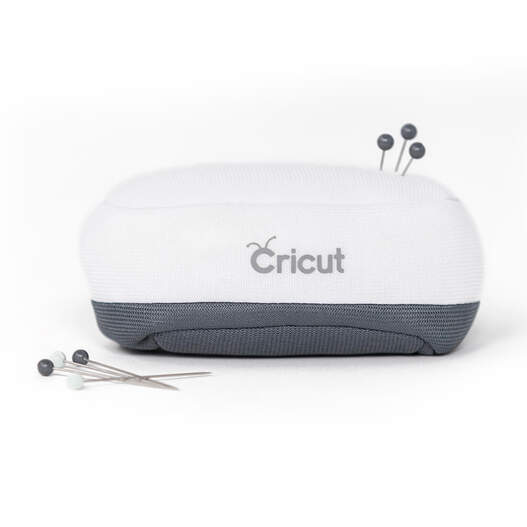 Cricut Sewing Kit: Handheld Sewing Tools for Fabric Projects