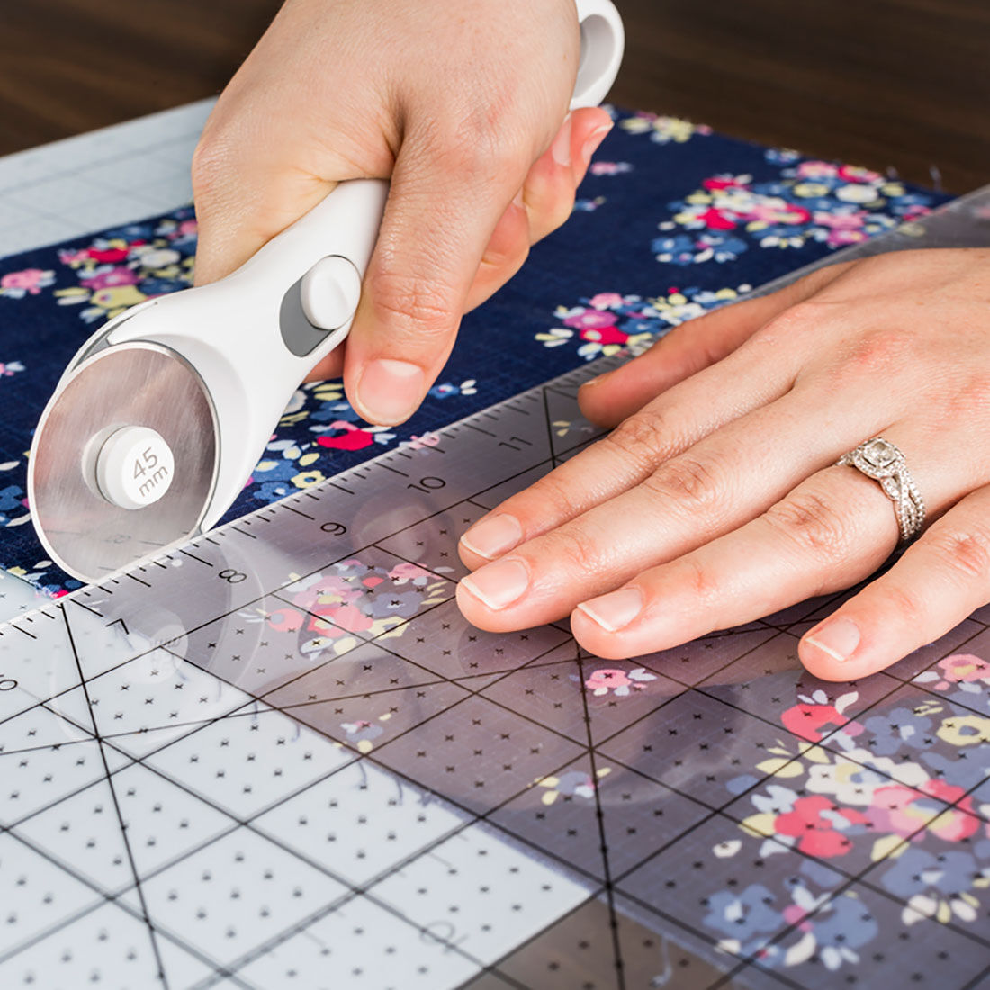 Cricut 45mm Rotary Cutter for Fabric Sewing and Quilting