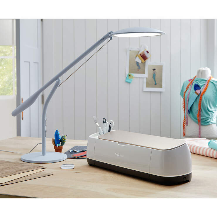 Cricut Bright™ 360, Ultimate LED Table Lamp Cricut Bright™ 360, Ultimate LED Table Lamp