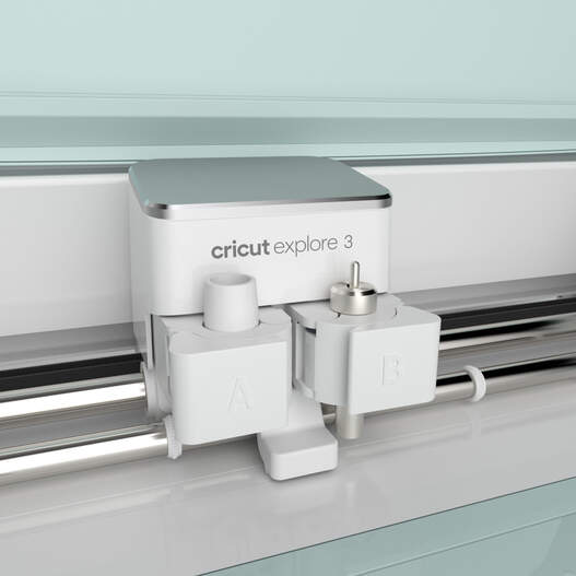  Cricut Smart Permanent Vinyl (13in x 3ft, Blue) for Explore and  Maker 3 - Matless cutting for long cuts up to 12ft : Everything Else